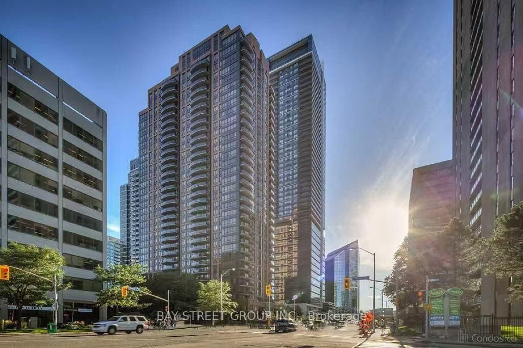 Property Photo: 33 Sheppard Avenue E 2100 ON M2N 7K1