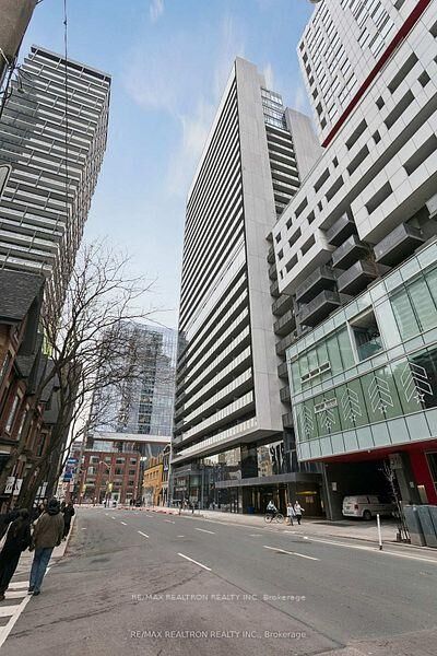 Property Photo:  330 Richmond Street W 307  ON M5V 1X2 