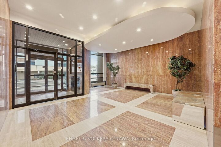 Property Photo:  475 Laurier Avenue W 606  ON K1R 7X1 