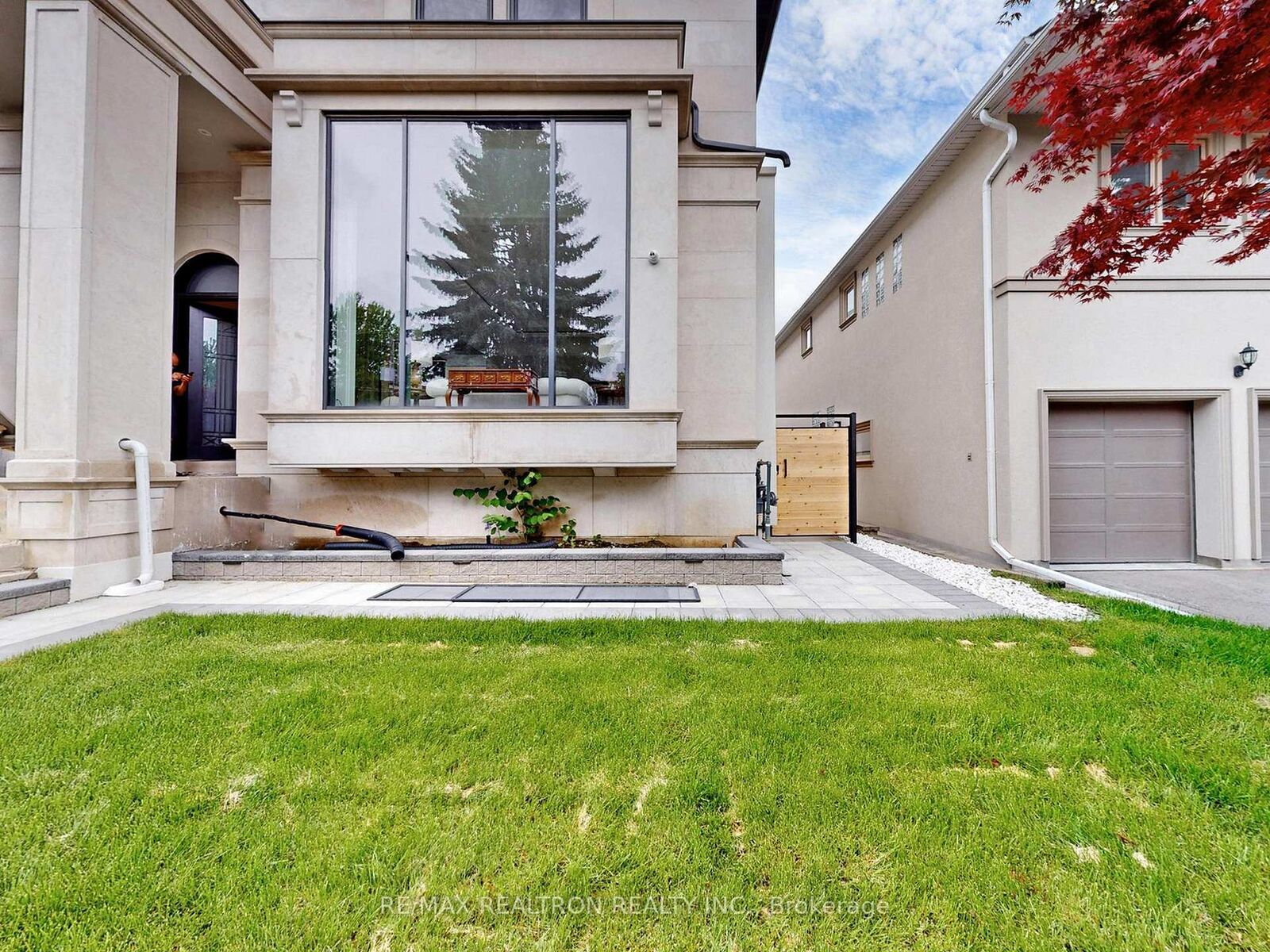 Property Photo:  34 Morewood Crescent  ON M2K 1L7 