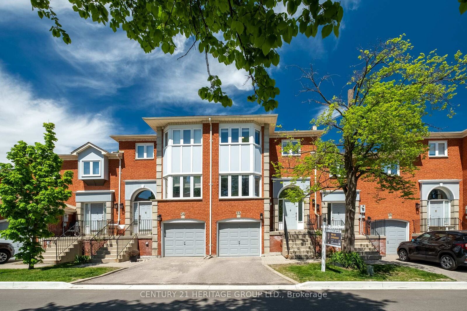 Property Photo:  80 McCallum Drive 35  ON L4C 9X5 