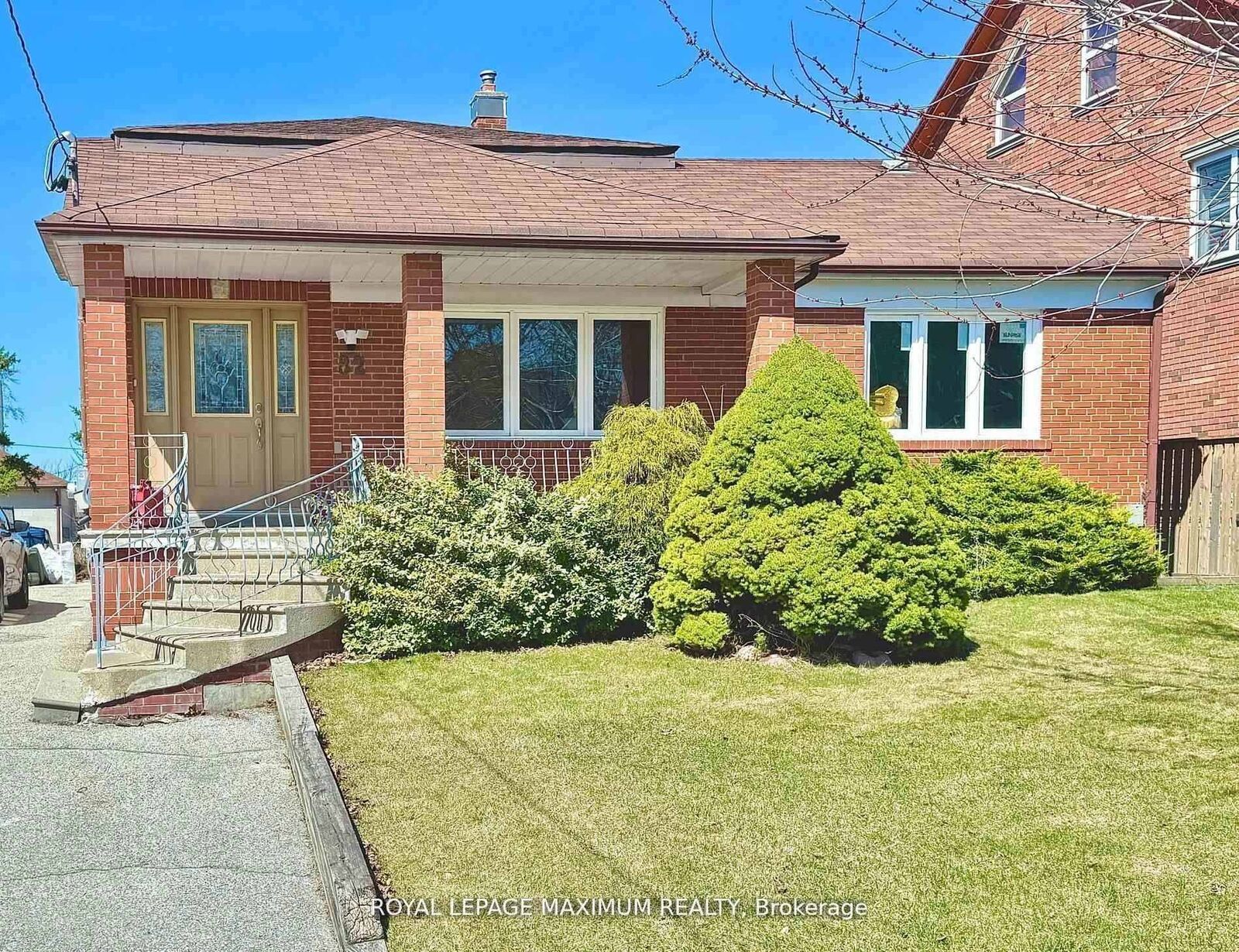 Property Photo:  82 Calvington Drive (B) Lower  ON M3M 2M1 