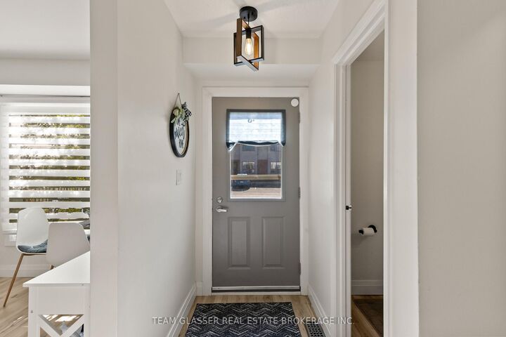 Property Photo:  355 Sandringham Crescent 53  ON N6C 5K3 