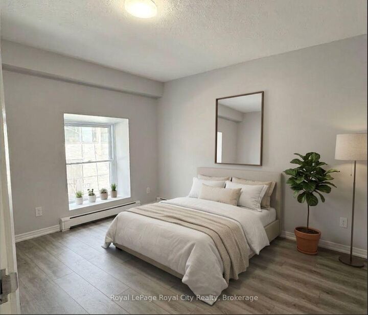 Property Photo:  116 Wyndham Street 2  ON N1H 4E8 