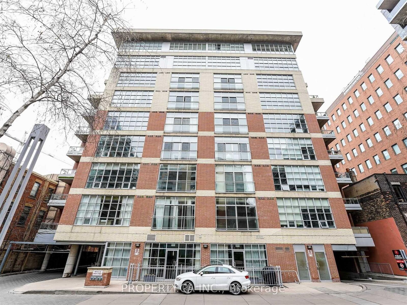 Property Photo:  19 Brant Street 509  ON M5V 2L2 