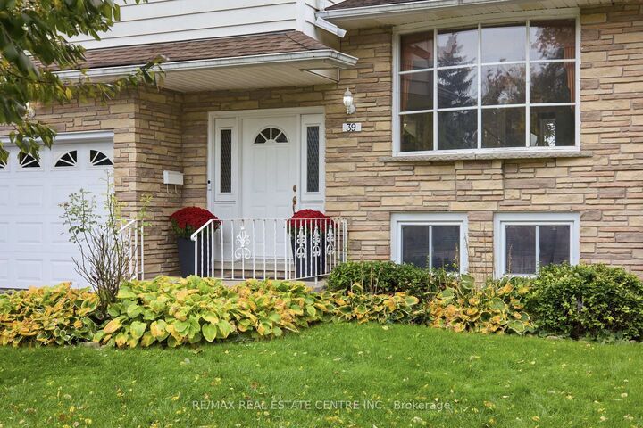 Property Photo:  39 Sebas Court  ON N1R 6M4 