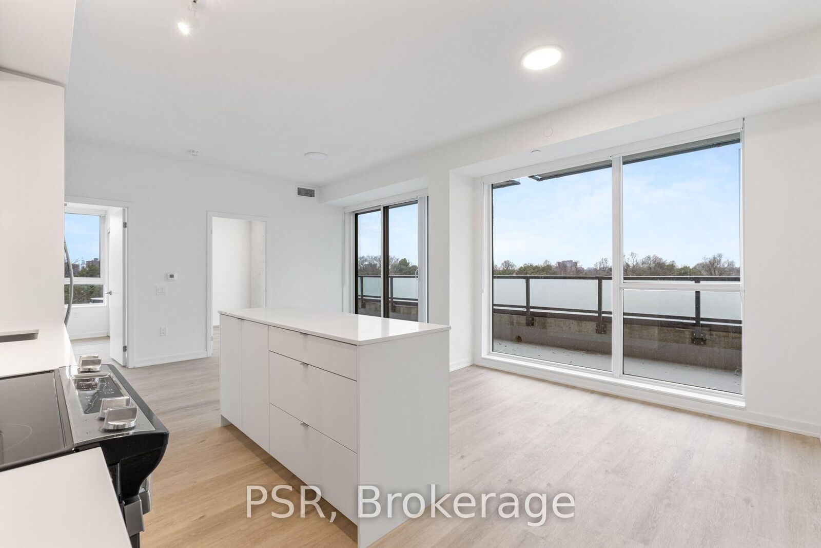 Property Photo:  4365 Bloor Street W 409  ON M9C 1R3 