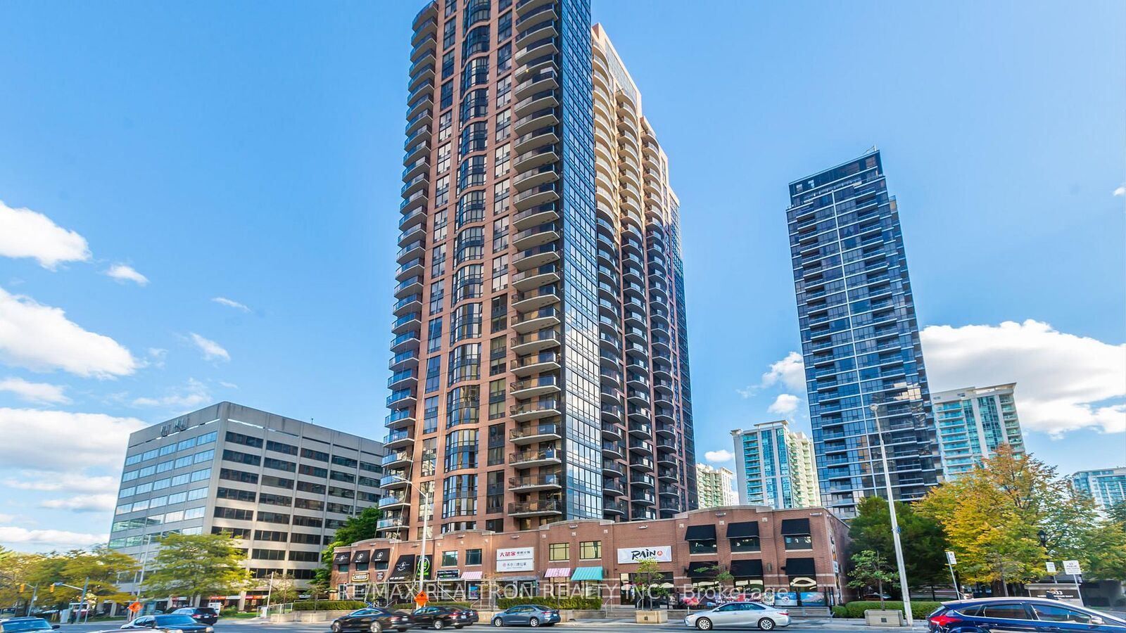 Property Photo:  33 Sheppard Avenue E 3401  ON M2N 7K1 