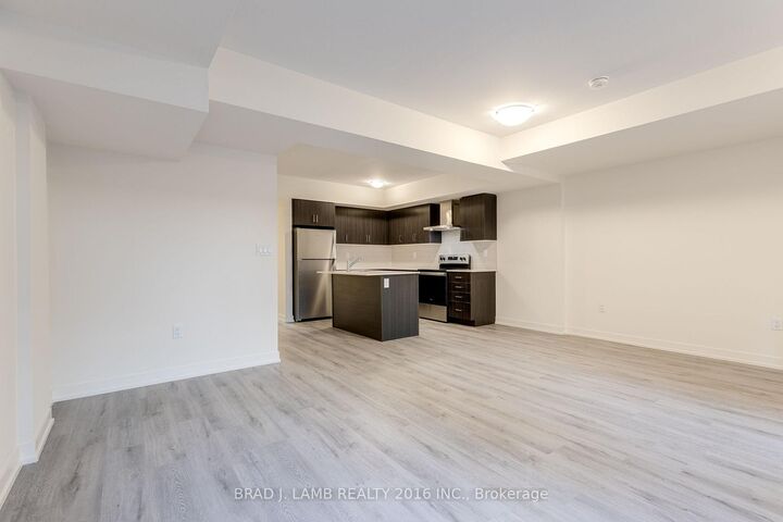 Property Photo:  58 Elizabeth Street S 2106  ON L4C 5W2 