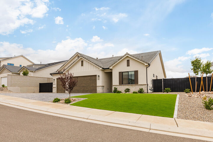 Property Photo: 6222 S Bespin Ln UT 84790