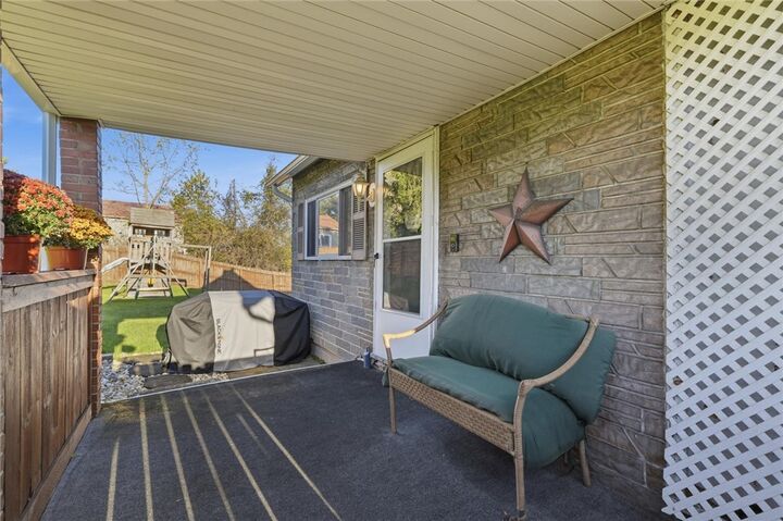 Property Photo:  7881 Saltsburg Rd  PA 15239 