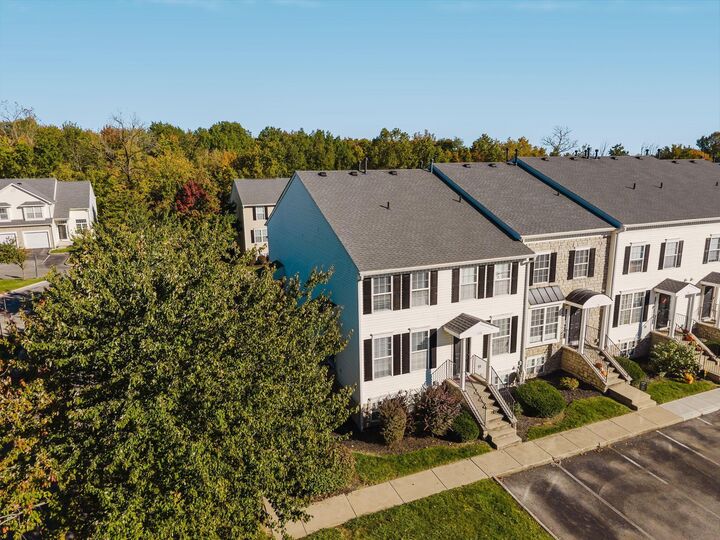 Property Photo:  142 Green Mill  OH 43004 