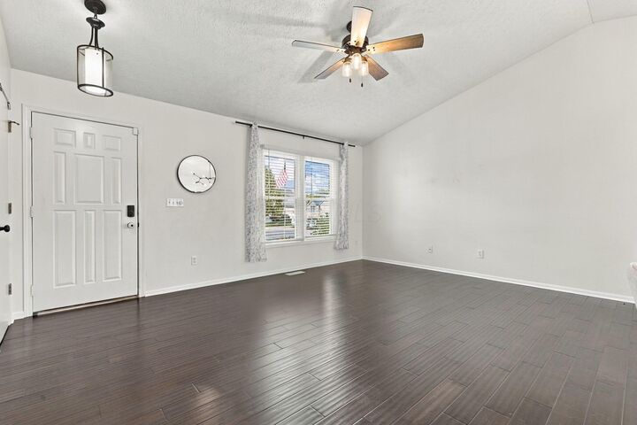 Property Photo:  1816 Fern Trail Drive  OH 43130 