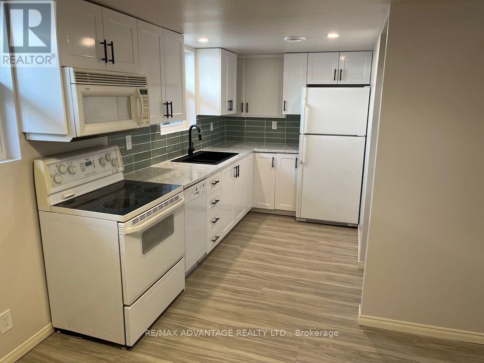 Property Photo: 143 Downing Crescent Lower ON N6C 3C7