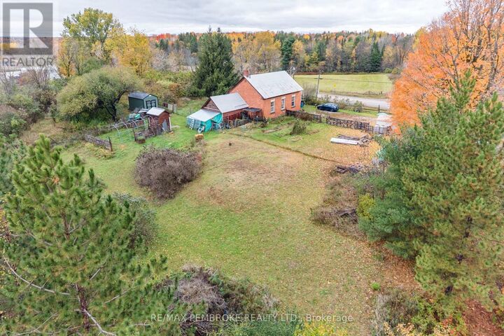 Property Photo:  1279 Foy Road  ON K7V 3Z5 