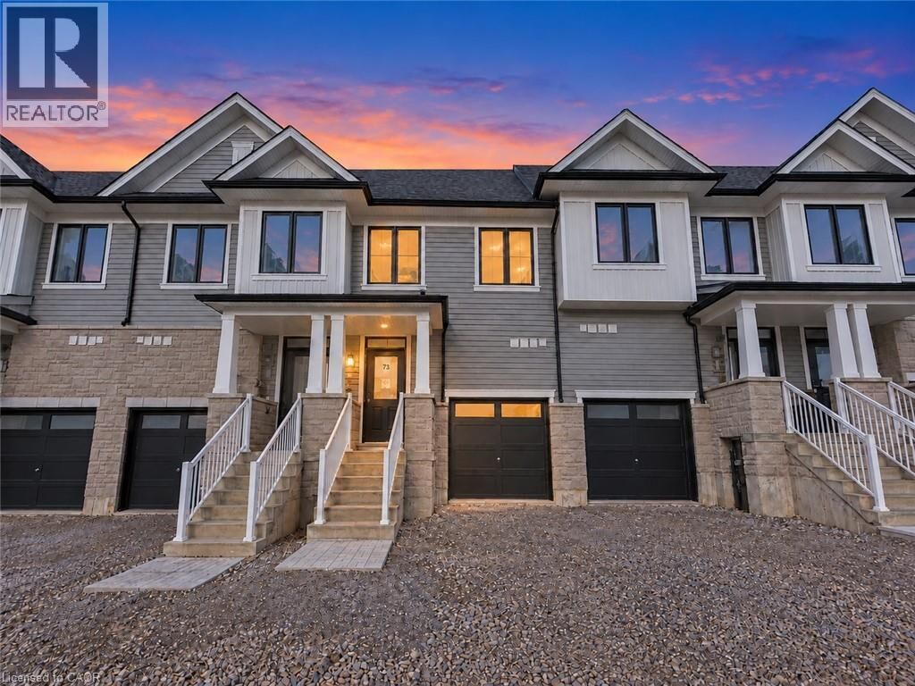 Property Photo: 8 Elite Crescent ON N3W 0L1