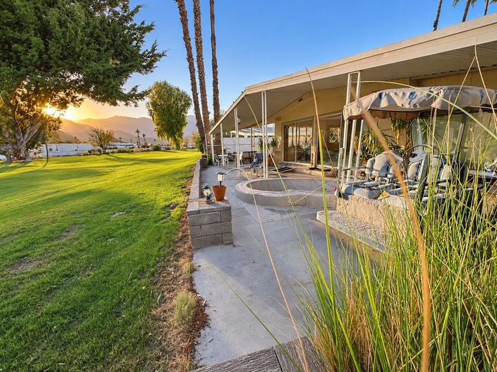 Property Photo:  462 Cerritos Way  CA 92234 