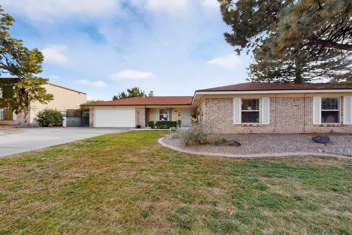 Property Photo:  7108 Vista Del Arroyo Avenue NE  NM 87109 