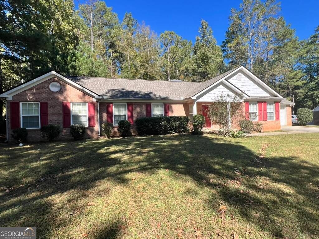 Property Photo:  745 Bishop Point  GA 30213 