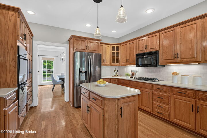 Property Photo: 6931 Windham Pkwy KY 40059