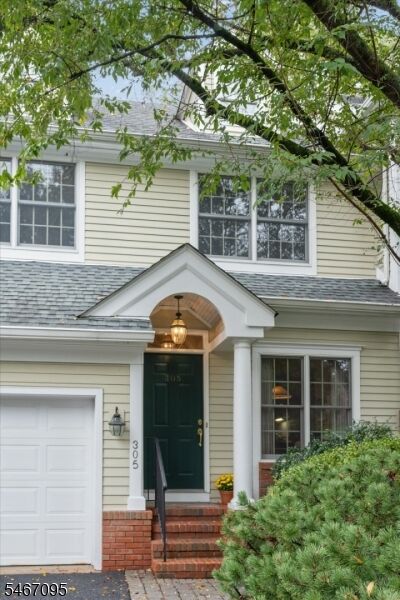 Property Photo: 305 Huntington Ct NJ 07481