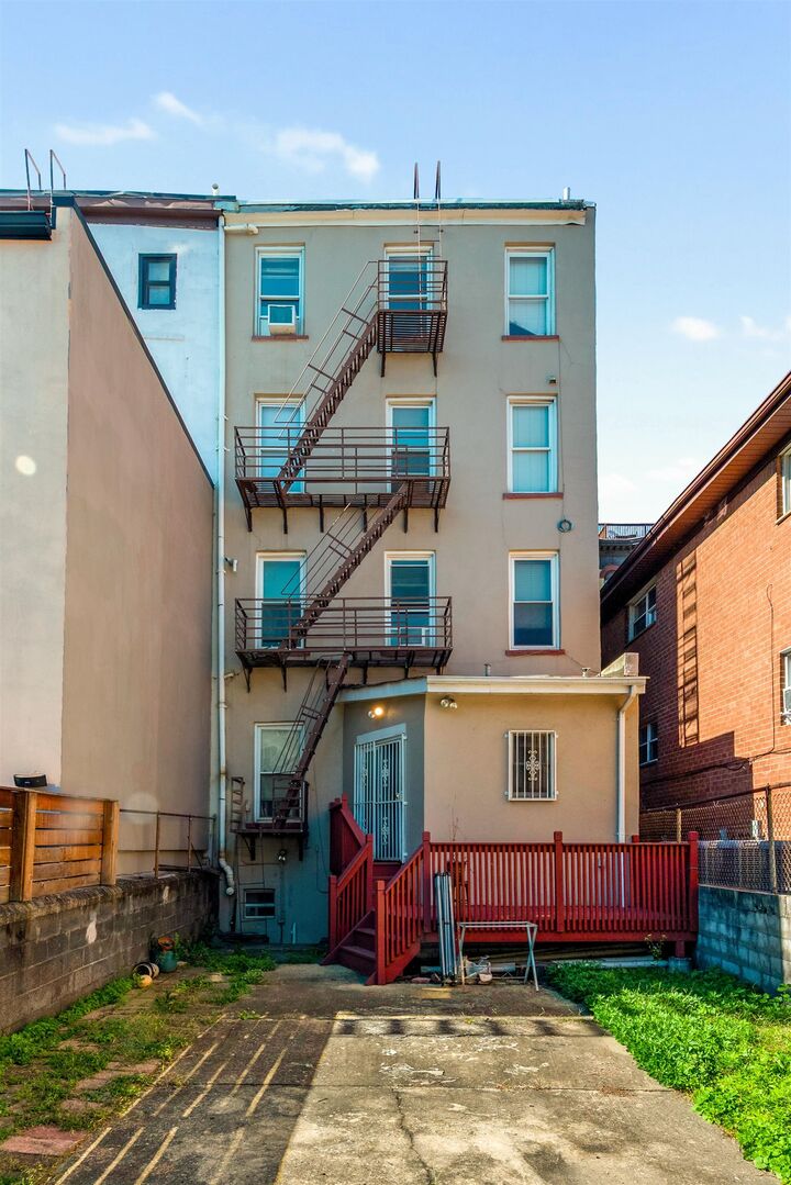 Property Photo:  211 Park Ave  NJ 07030 
