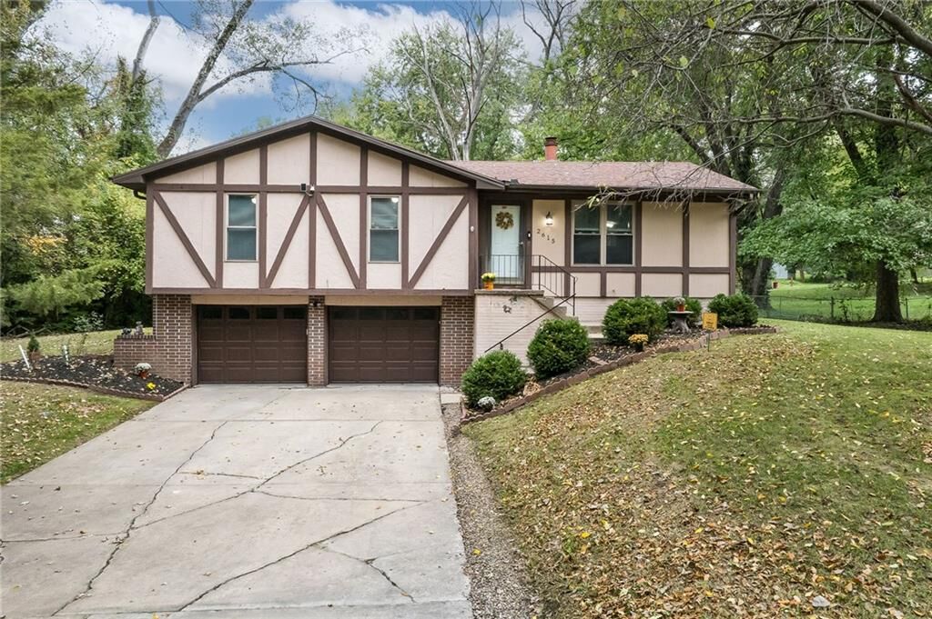 Property Photo:  2615 Karnes Road  MO 64505 