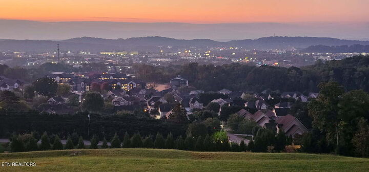Property Photo:  1237 Bishops View Lane  TN 37932 