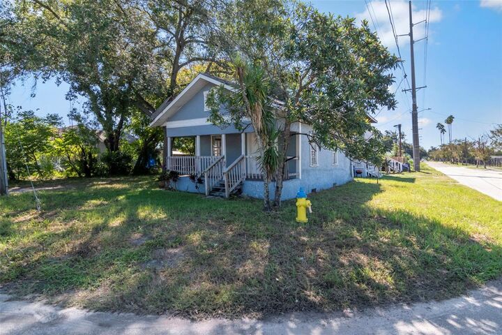 Property Photo: 2601 E 25th Avenue FL 33605