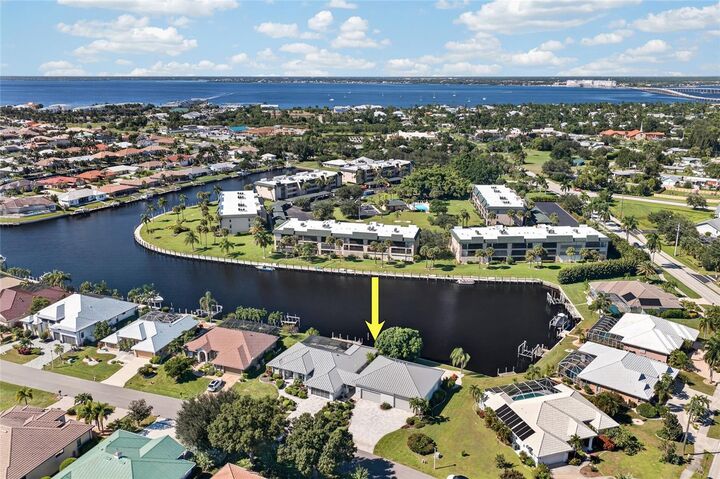 Property Photo:  112 Great Isaac Court  FL 33950 