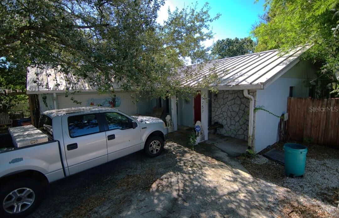 Property Photo: 5757 Whistlewood Circle FL 34232