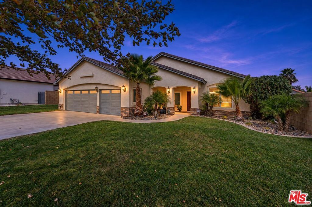 Property Photo: 4619 Cinnabar Avenue CA 93551
