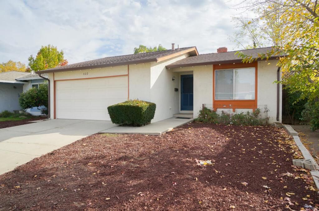 Property Photo:  822 Sunnyarbor Court  CA 95008 