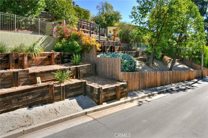 Property Photo:  367 W Avenue 42  CA 90065 