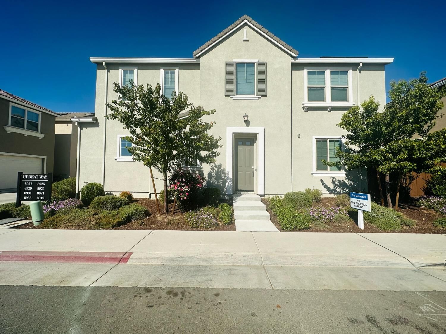 Property Photo:  8919 Upbeat Way  CA 95757 