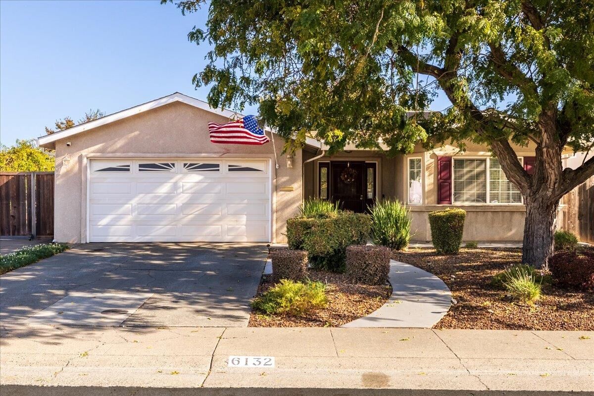 Property Photo: 6132 Ogden Nash Way CA 95842