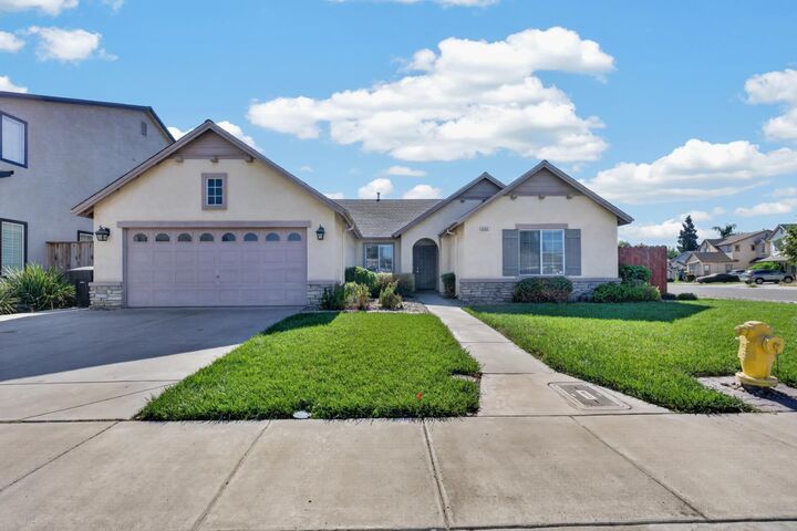 Property Photo:  2502 Meadowgate Drive  CA 95367 