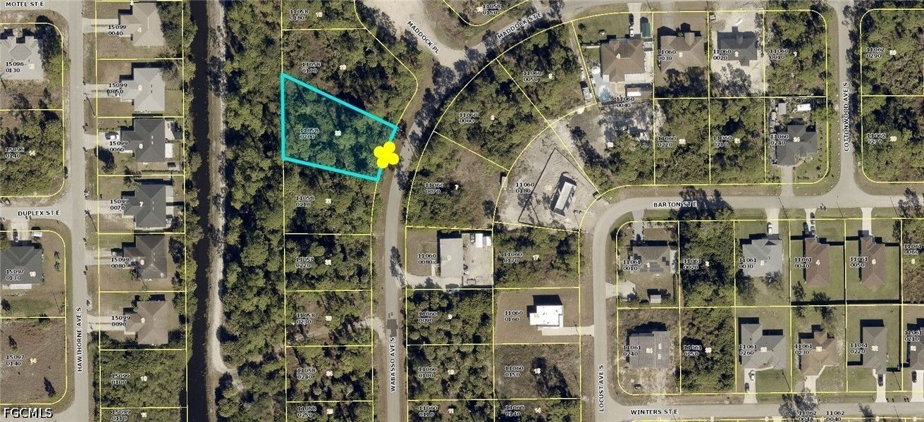 Property Photo: 608 Wabasso Avenue S FL 33974