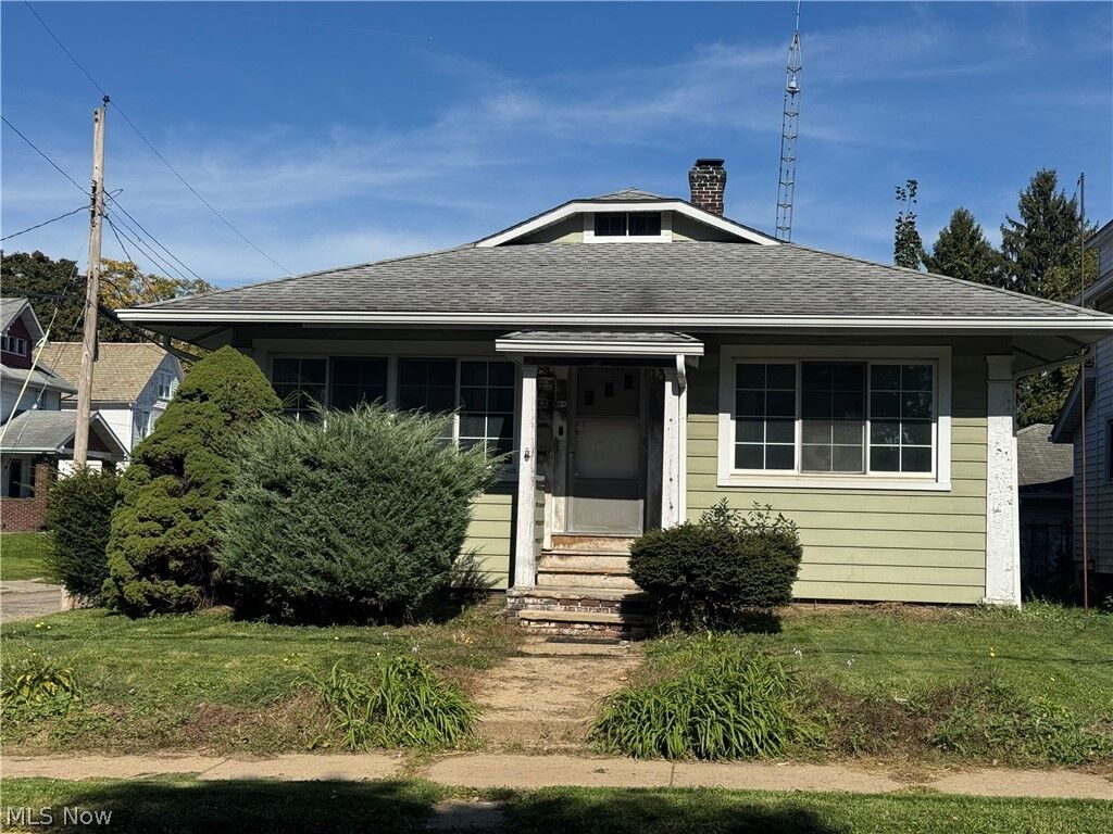 Property Photo: 97 W Oxford Street OH 44601