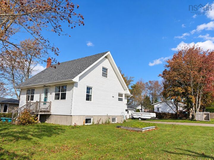 Property Photo:  163 Riverview Drive  NS B1S 1N7 