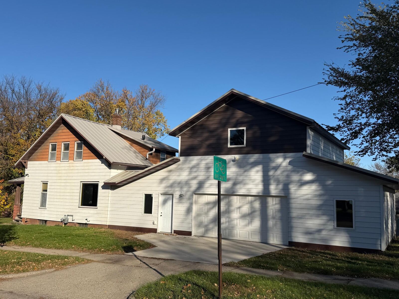 Property Photo: 715 S Sheridan Street MN 56537