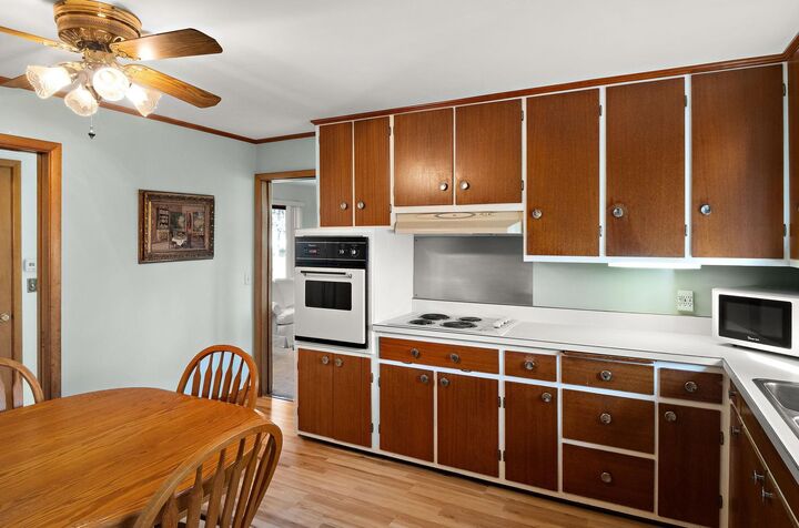 Property Photo: 608 E 2nd Street MN 55387