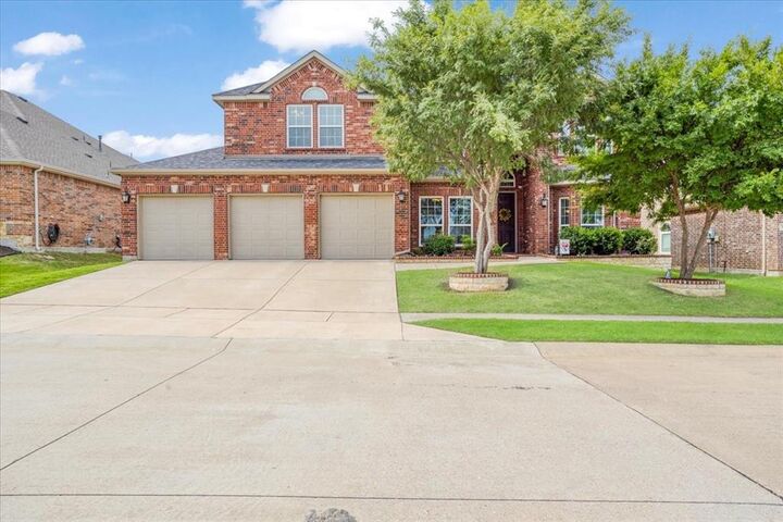 Property Photo:  319 Westphalian Drive  TX 75009 