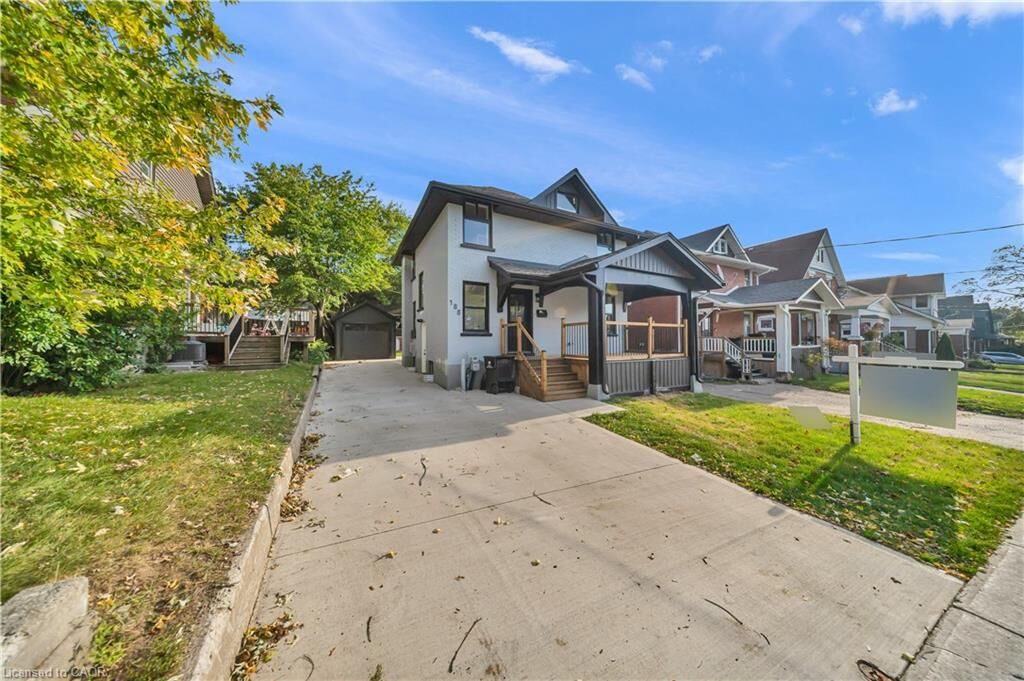 Property Photo: 188 Courtland Avenue E ON N2G 2V4