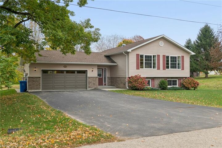 Property Photo:  1120 Centre Street  ON N0G 2X0 