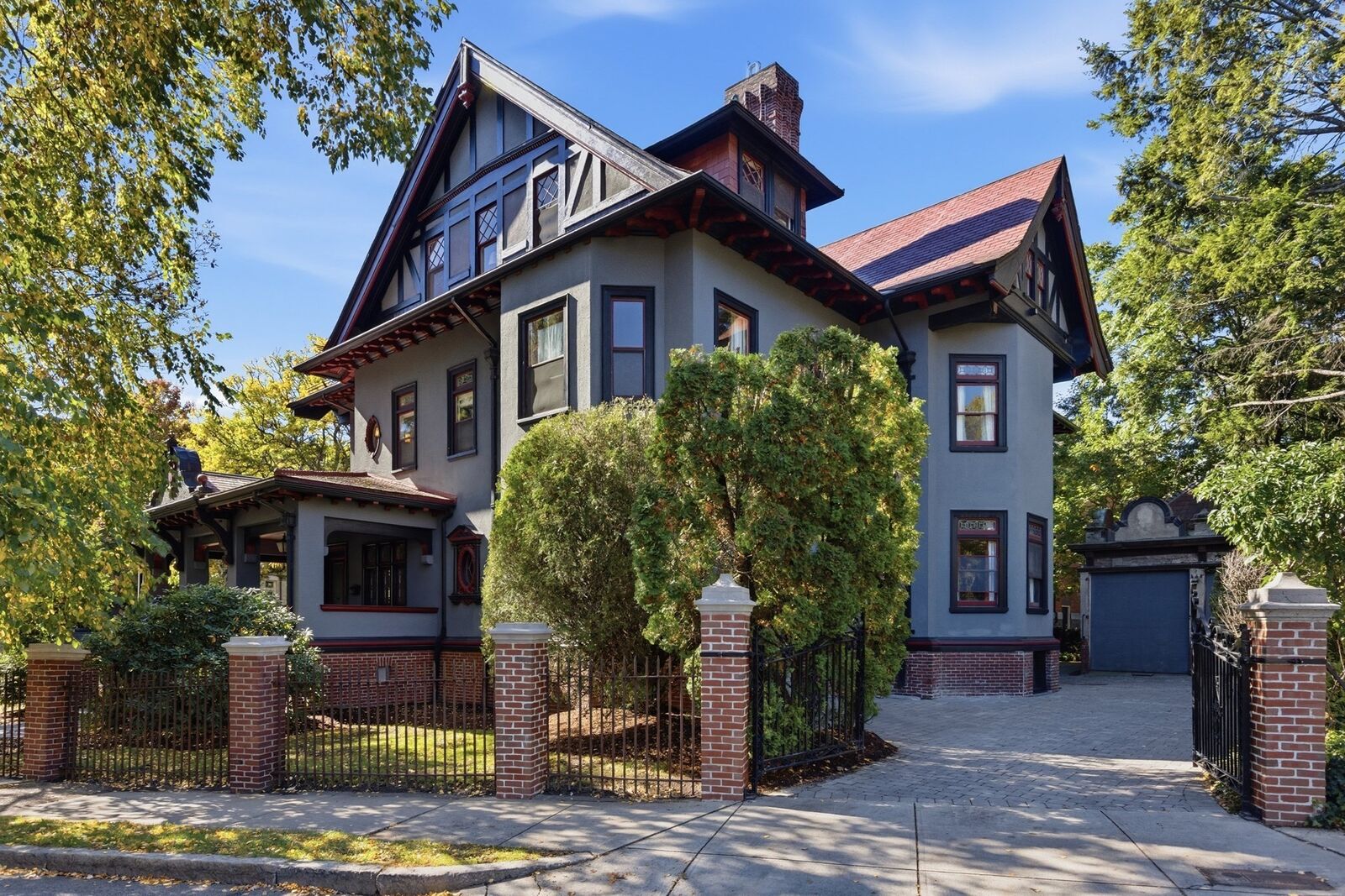 Property Photo:  46 Powell Street  MA 02446 