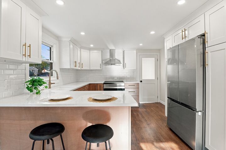 Property Photo: 19 1/2 Lillian St MA 01801