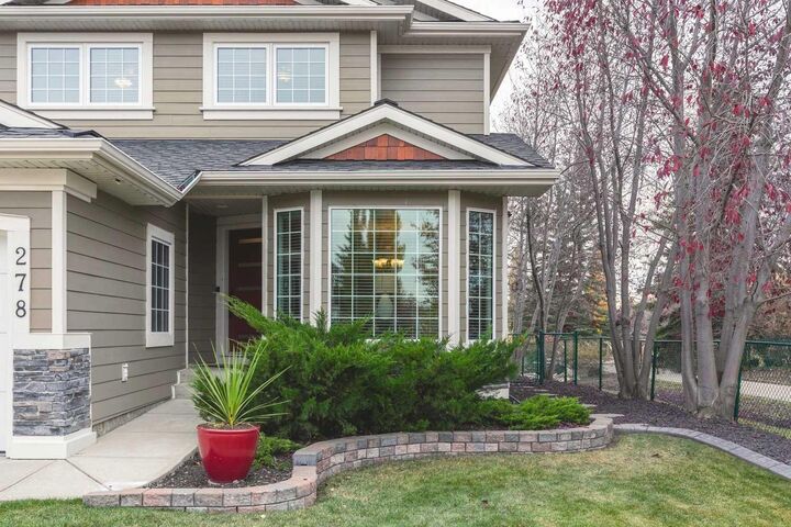 Property Photo:  278 Douglasdale Point SE  AB T2Z 3A2 