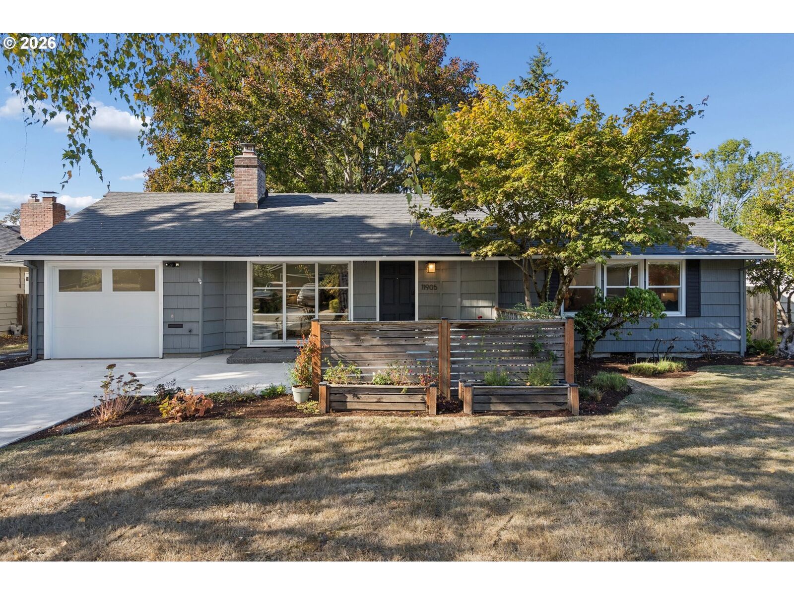 Property Photo:  11905 SW Douglas St  OR 97225 