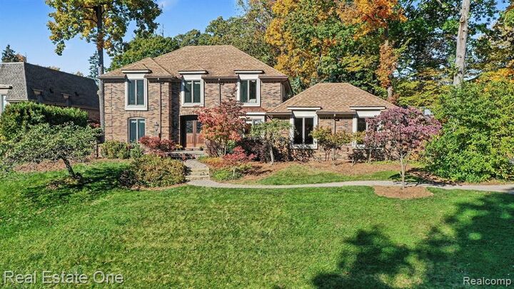 Property Photo: 5095 Far Ravine Court MI 48323